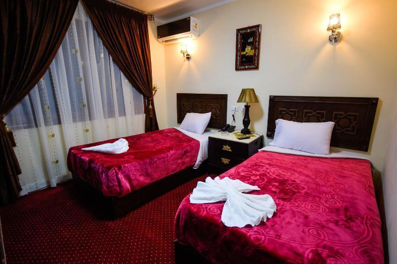 Hotel Amin 3*